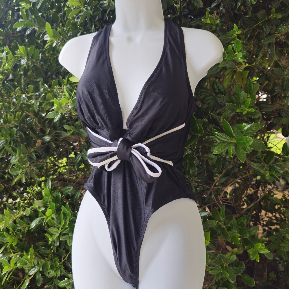 NWT‎ Womens Medium Stylish Black Kids One Piece Swimsuit - Picture 5 of 8